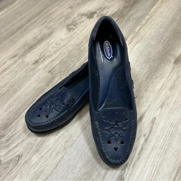 Dr. Scholl’s Quiet Luxury Navy Blue Leather Eyelet Slip-On Loafers / Women’s 7 - Picture 1 of 15